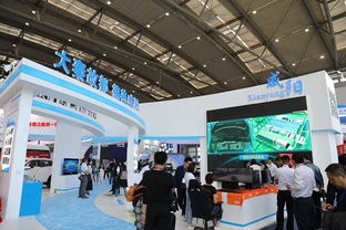 咸陽絲博會上的“黑科技”盛宴 86寸顯示器、5K電競游戲機與數(shù)字技術(shù)服務(wù)的驚艷亮相